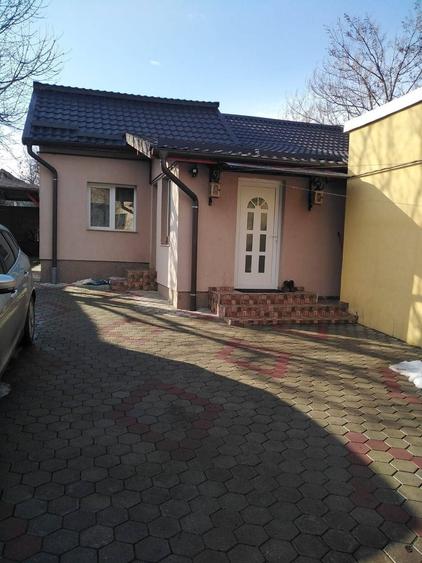 Casă cu 3 camere cu Teren 260 Mp în Central