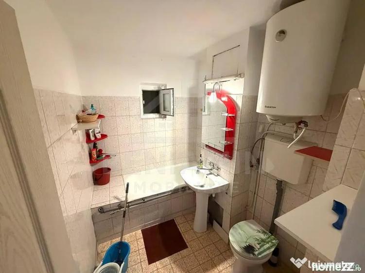 Apartament cu 2 camere decomandat în Sărari