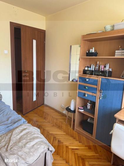 Apartament cu 4 camere în Mărăști