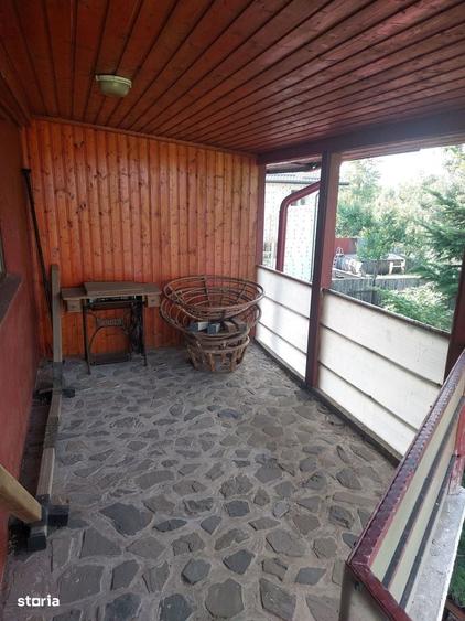 Casă cu 4 camere în Crevedia