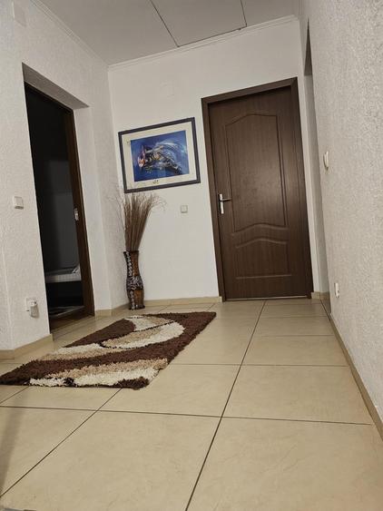Casă individuală cu 4 camere cu Canalizare în Ghiroda