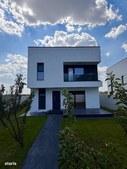 Casă cu 4 camere în Clinceni