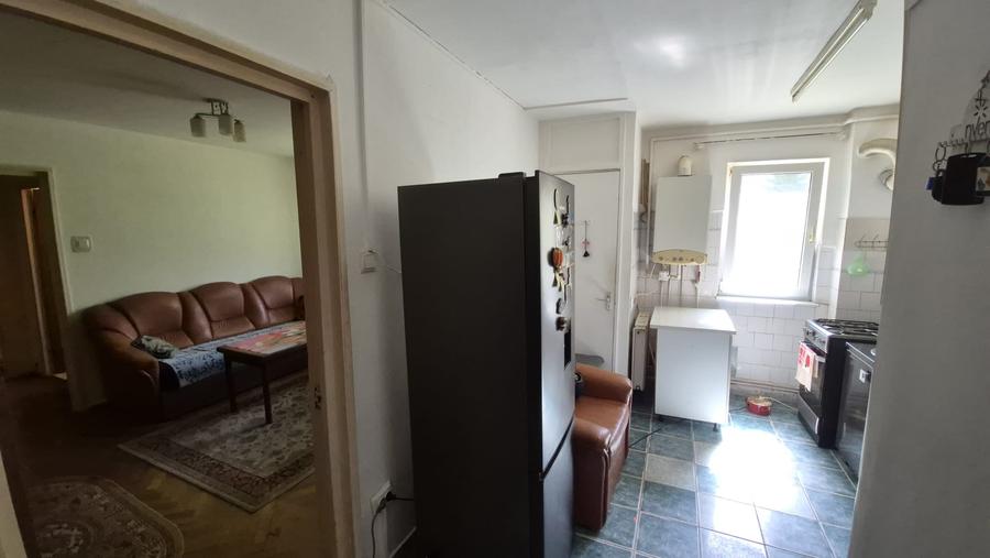 Apartament cu 2 camere semidecomandat în Hărmanului