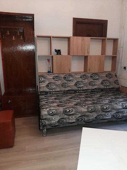 Garsonieră nedecomandată în Colentina