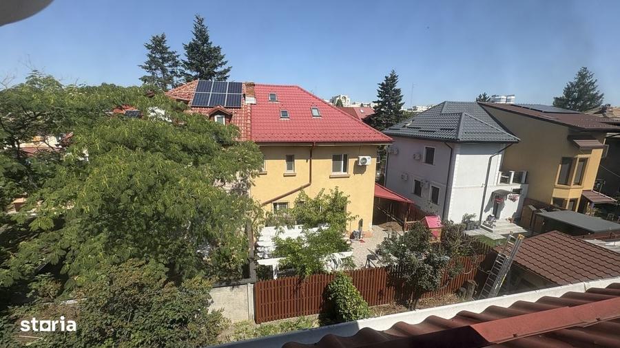 Casă cu 4 camere în Decebal