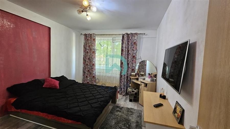 Apartament cu 2 camere decomandat, mobilat în Tractorul — fotografia 3