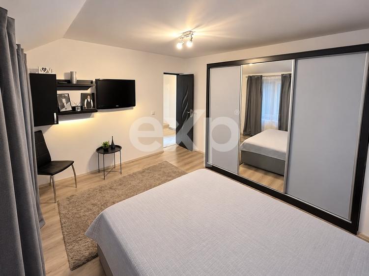 Duplex cu 4 camere cu Canalizare în Trivale