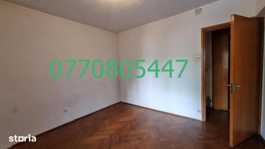 Apartament cu 4 camere în Moșilor