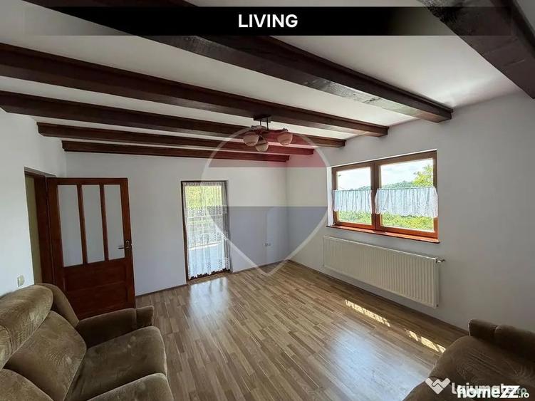Casă cu 3 camere cu Teren 1594 Mp în Valea Borcutului
