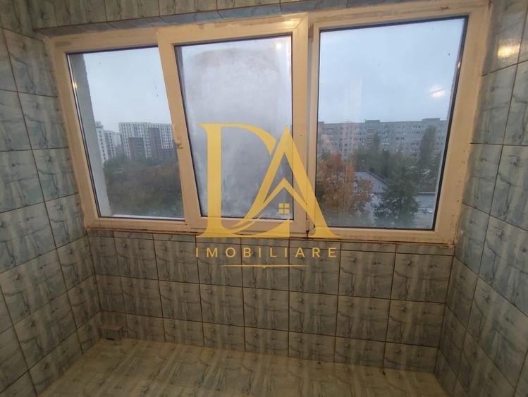 Apartament cu 2 camere semidecomandat în Pajura