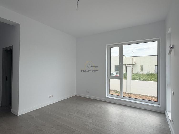 Casă individuală cu 4 camere cu Teren 450 Mp în Domnești