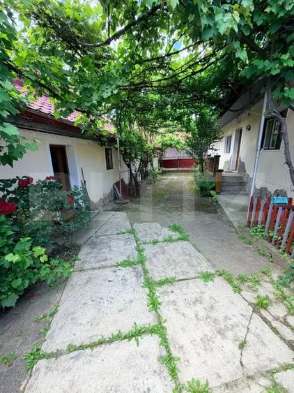 Casă cu 4 camere cu Teren 893 Mp în Șercăița