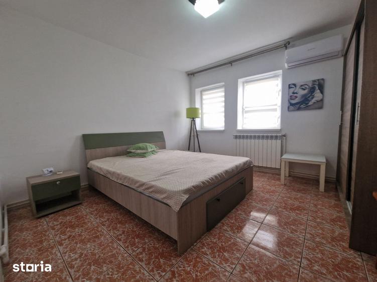 Garsonieră decomandată în Delfinariu