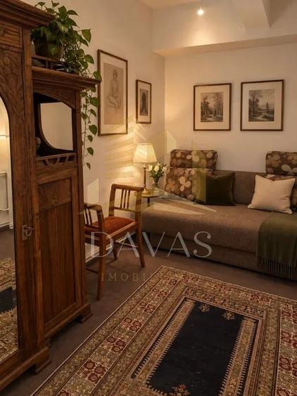 Apartament cu 3 camere decomandat, mobilat în Central