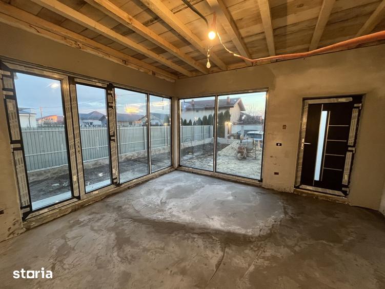 Casă cu 4 camere cu Teren 250 Mp în Vânători