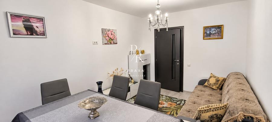 Apartament cu 3 camere decomandat, mobilat în Florești