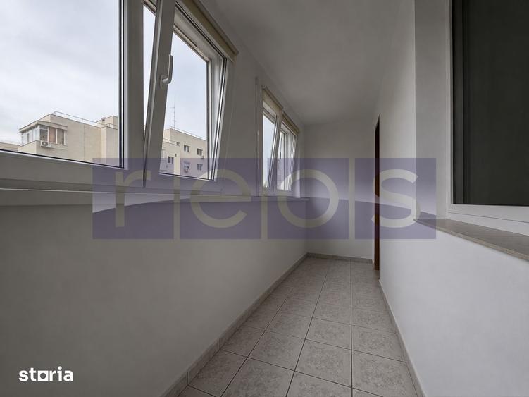 Apartament cu 2 camere decomandat în Tei