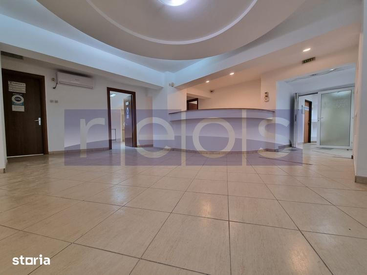 Spațiu comercial, de 590 mp, în Centrul Civic