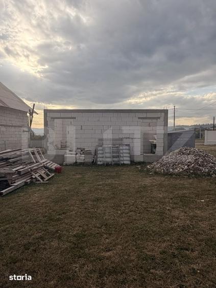 Casă cu 3 camere cu Teren 1000 Mp în Berchișești