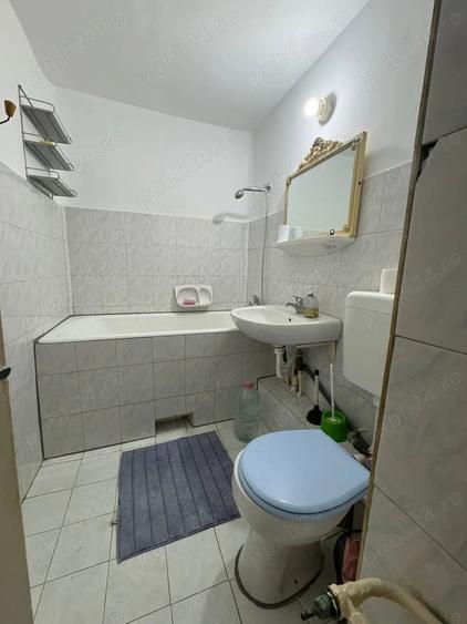 Apartament cu 2 camere semidecomandat în Sud