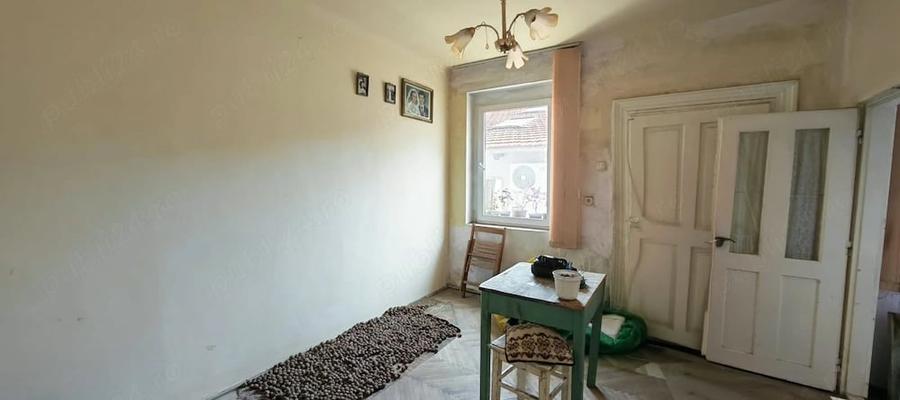 Garsonieră nedecomandată în 15 Noiembrie