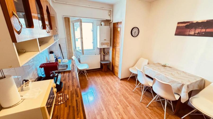 Apartament 2 camere intrare Răcădău, Strada Carpaților, etaj - 4