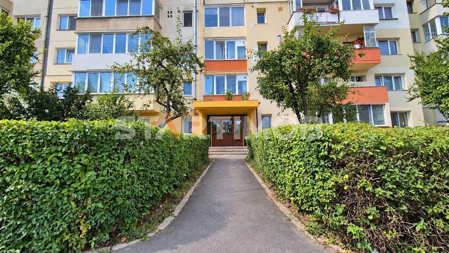 Apartament cu 2 camere semidecomandat în Planete