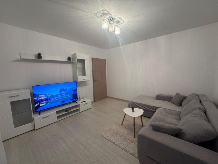 Apartament cu 2 camere decomandat în Fundeni
