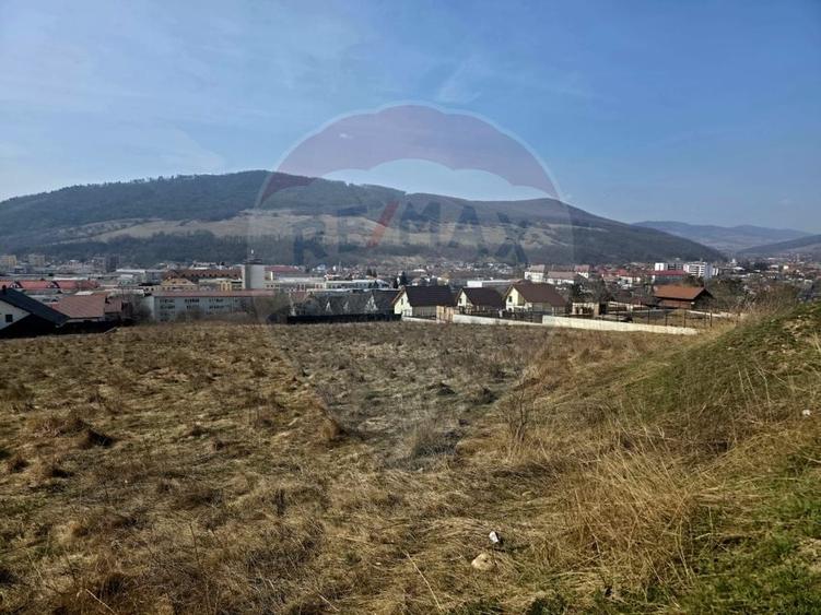 Teren Construcții intravilan de 2606 mp, în Calea Romanului