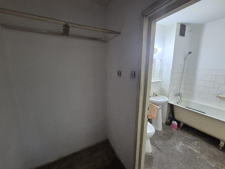 Apartament cu 2 camere semidecomandat în Podgoria