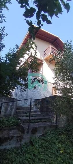 Casă individuală cu 3 camere cu Teren 437 Mp în Podul Vadului