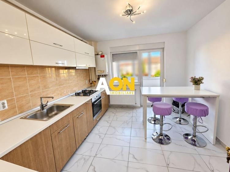 Apartament cu 2 camere decomandat, mobilat în Cetate