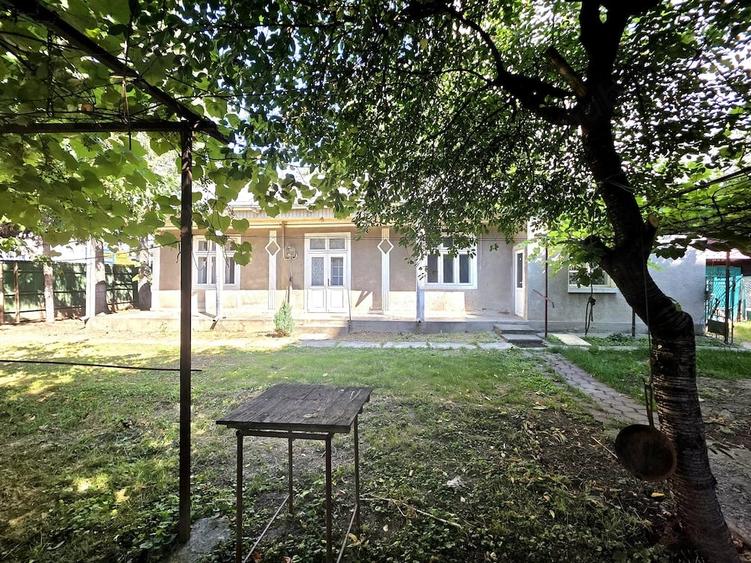 Spațiu comercial, de 65 mp, în Central