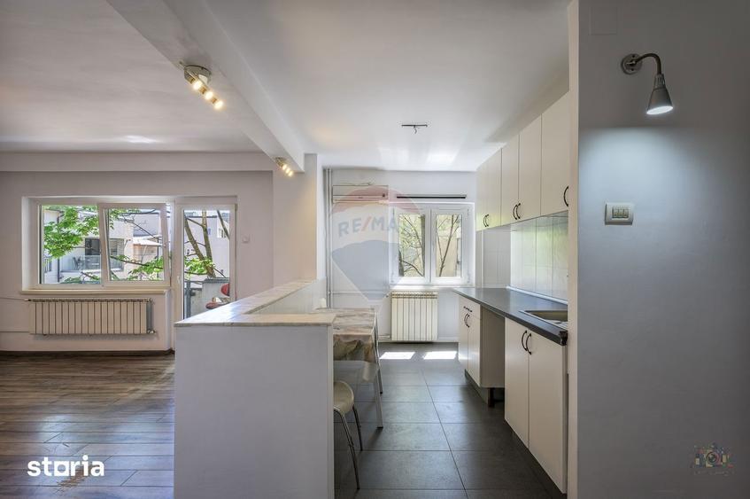 Apartament cu 3 camere în Tei