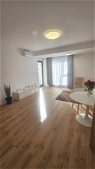 Apartament cu 2 camere decomandat, mobilat în Tunari