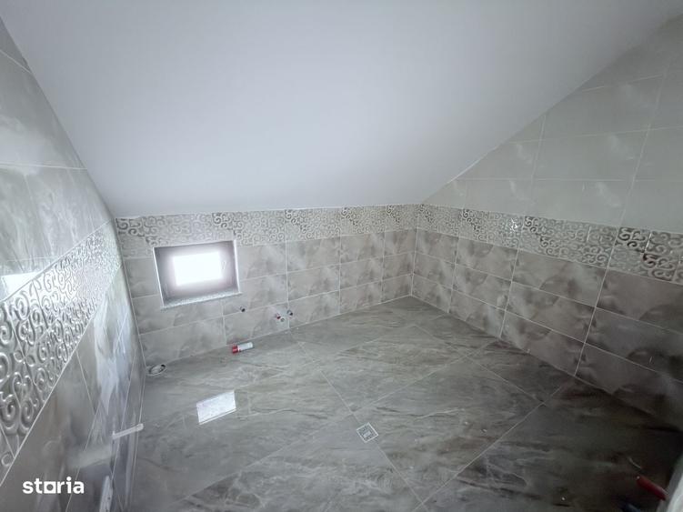 Casă cu 4 camere cu Teren 1300 Mp în Stăuceni