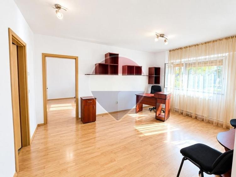 Apartament cu 2 camere, mobilat în Centrul Civic