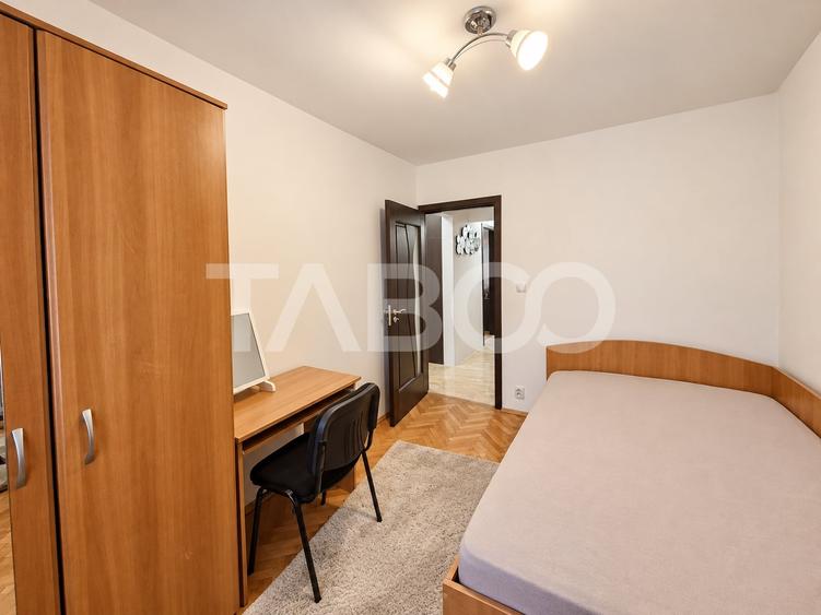 Apartament cu 3 camere decomandat, mobilat în Central