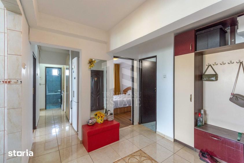 Apartament cu 4 camere decomandat în Pantelimon