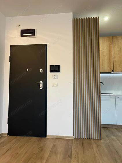 Apartament cu 2 camere semidecomandat, mobilat în Lipovei