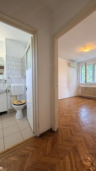 Apartament cu 2 camere semidecomandat în Pajura
