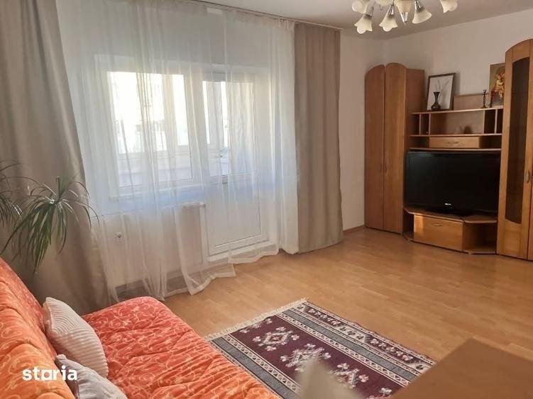 Apartament cu 2 camere decomandat în Tei