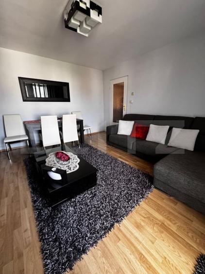 Apartament cu 3 camere decomandat, mobilat în Câmpia Turzii