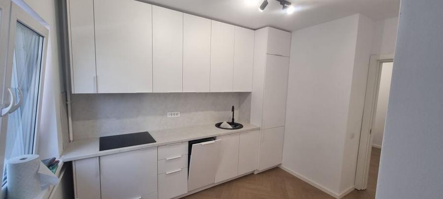 Apartament cu 3 camere decomandat în Năvodari Tabără
