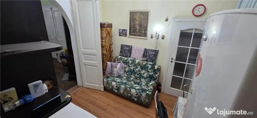 Apartament cu 4 camere decomandat în Fabric