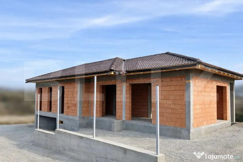 Casă cu 4 camere cu Teren 501 Mp în Chinteni