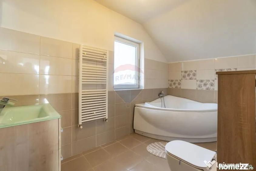 Casă cu 4 camere cu Teren 550 Mp în Tărlungeni