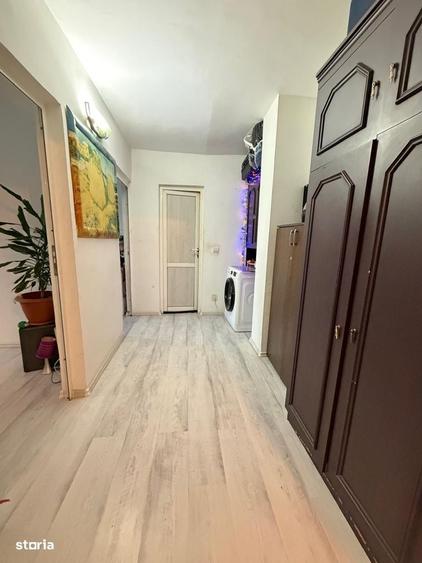3 camere 2 bai 76mp etaj intermediar bloc pe cadre zona Nicolina - 4