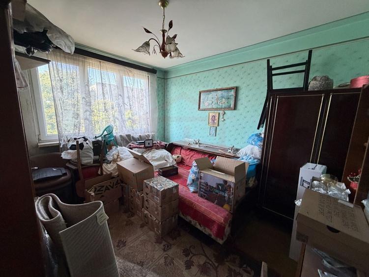 Apartament cu 2 camere decomandat în Siret
