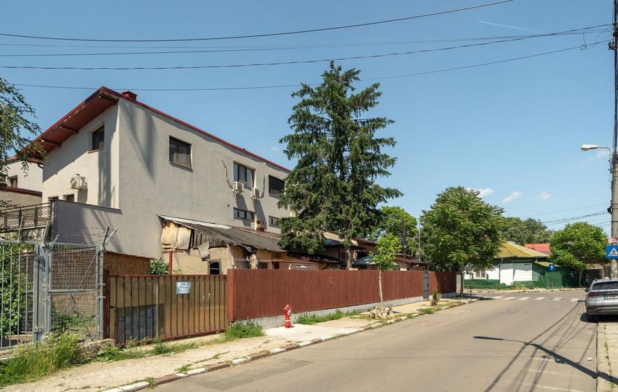 Casă individuală cu 3 camere cu Canalizare în Giurgiului